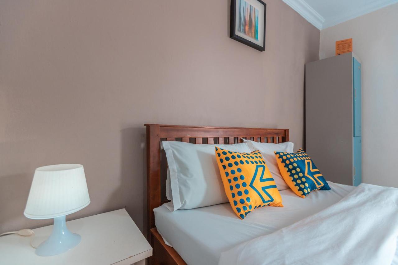 Spot On 2033 Kayumanis Homestay Syariah จาการ์ตา ภายนอก รูปภาพ