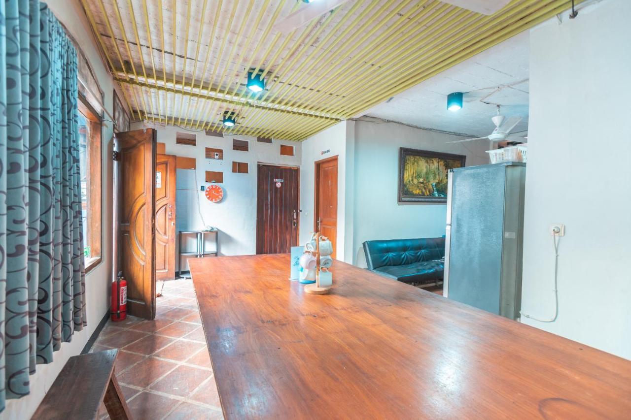 Spot On 2033 Kayumanis Homestay Syariah จาการ์ตา ภายนอก รูปภาพ